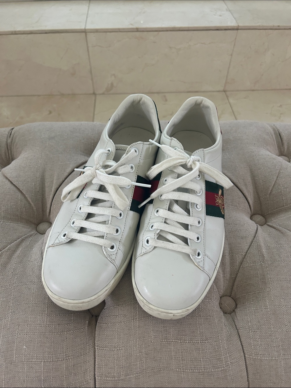 Authentic Gucci White Leather Sneaker with Green & Red Stripe.